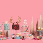 table festive de gateaux de Noel