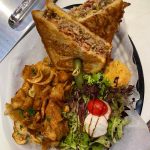 Assiette de grill cheese et salade